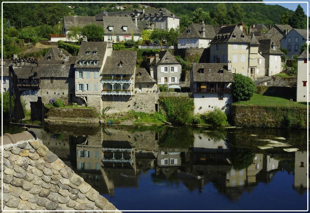 Gite De La Genevriere Saint-Chamant Dış mekan fotoğraf